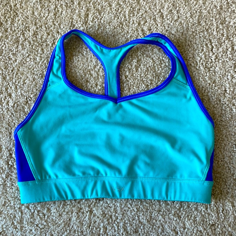 VS Sports Bra, Size Medium
